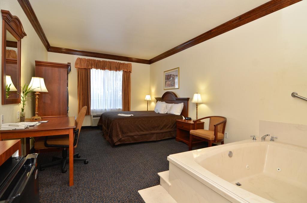 Best Western Fort Worth Inn And Suites Eksteriør bilde